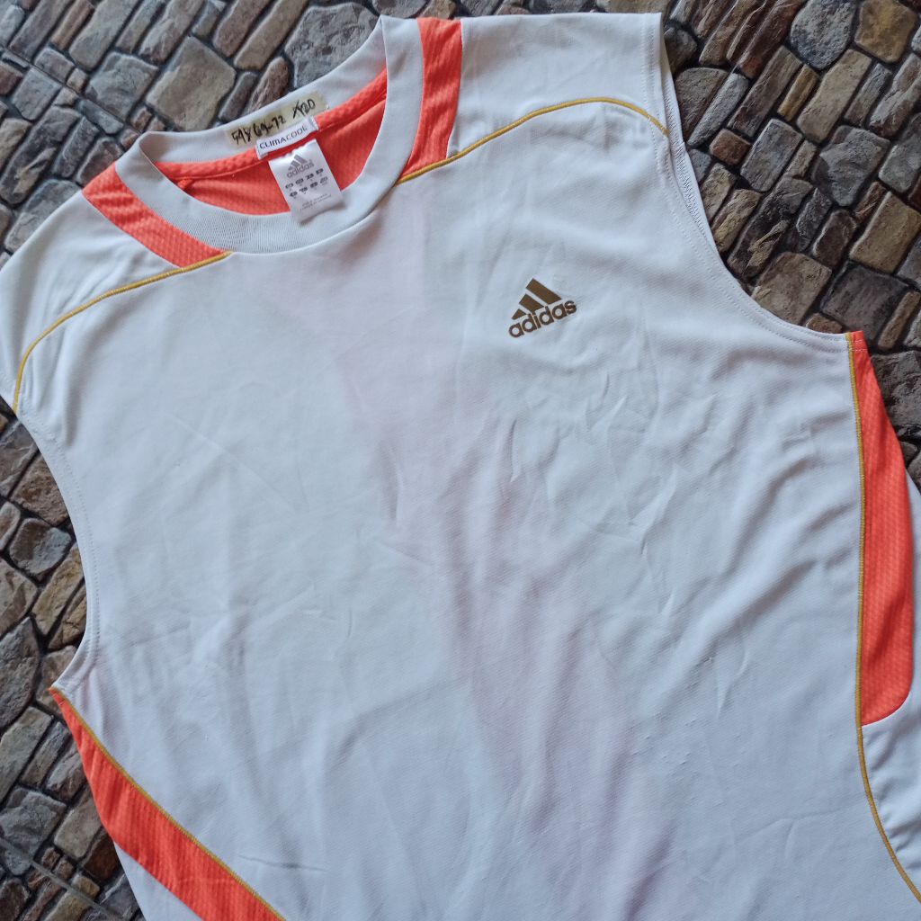 Kaos Jersey ADIDAS official tag original preloved