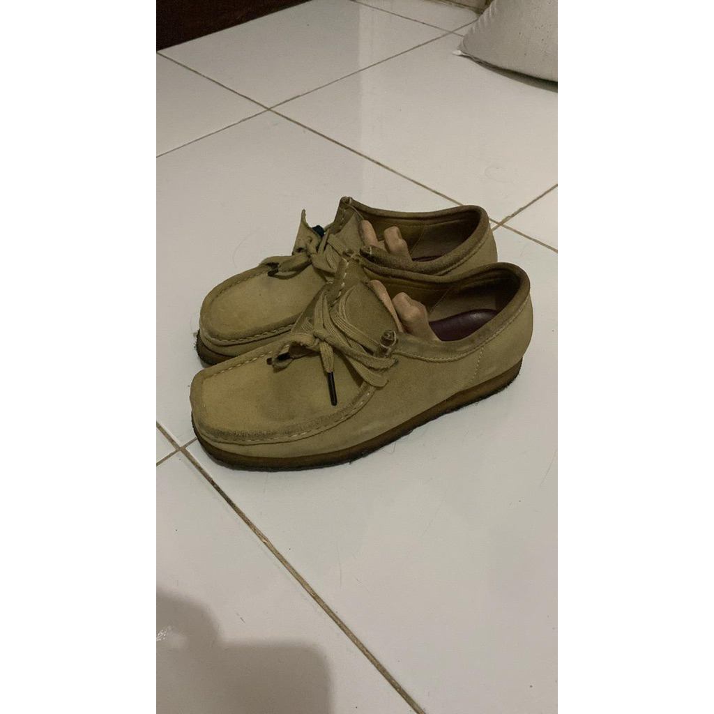 Clarks Wallabee Maple Suede