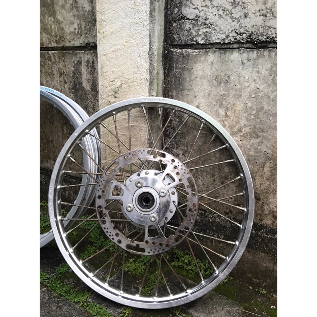 Velg Depan TK Racing Bright 17x1.20 Silver Kilat Tromol Jupiter Ori PNP CB GL