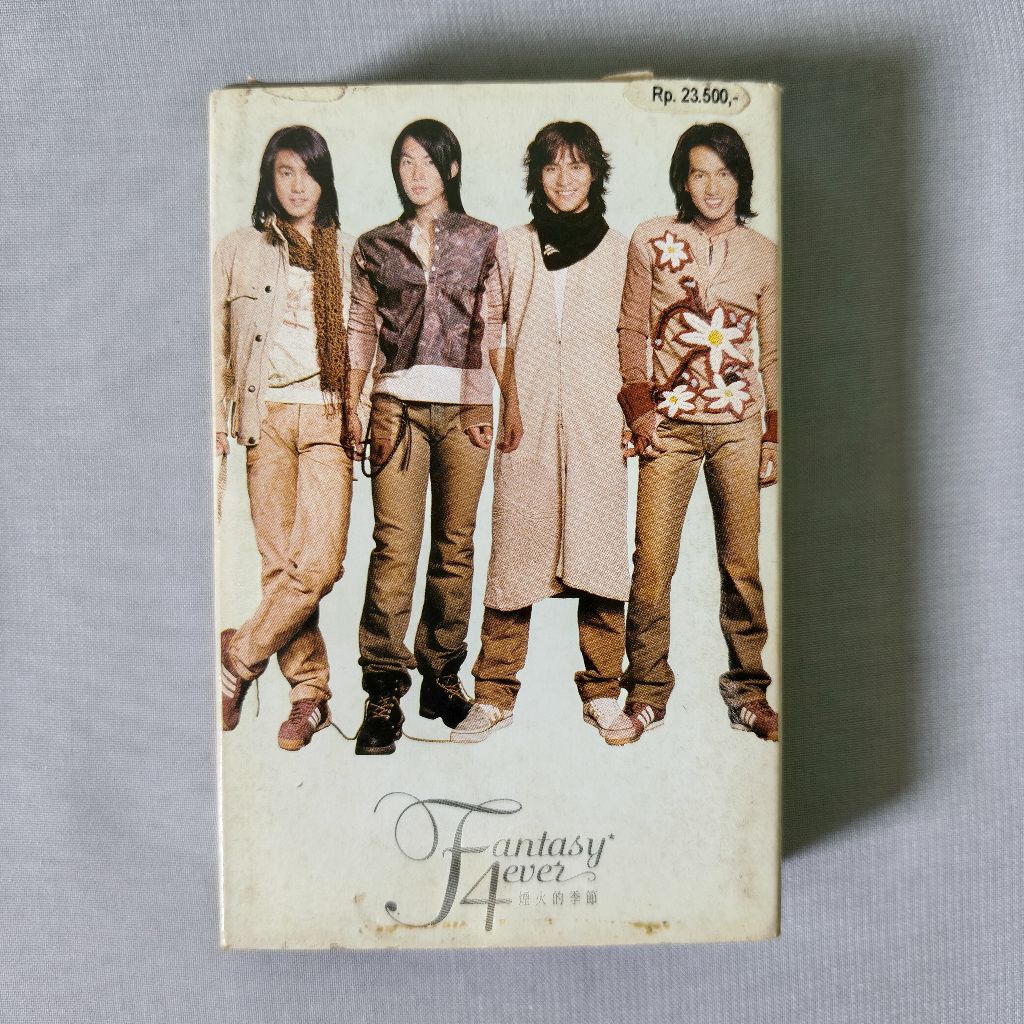 Kaset F4 - Fantasy 4ever