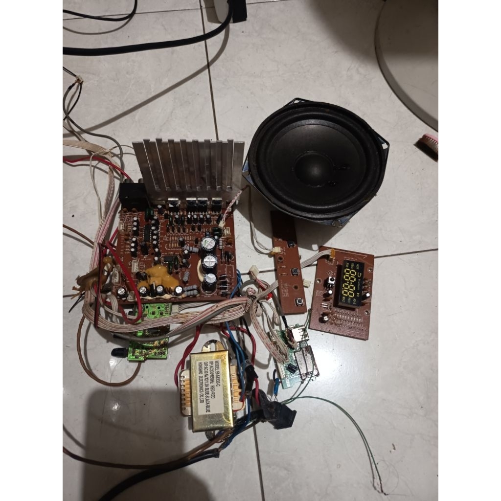 Mesin copotan sonic gear evo9 kondisi mesin gembling