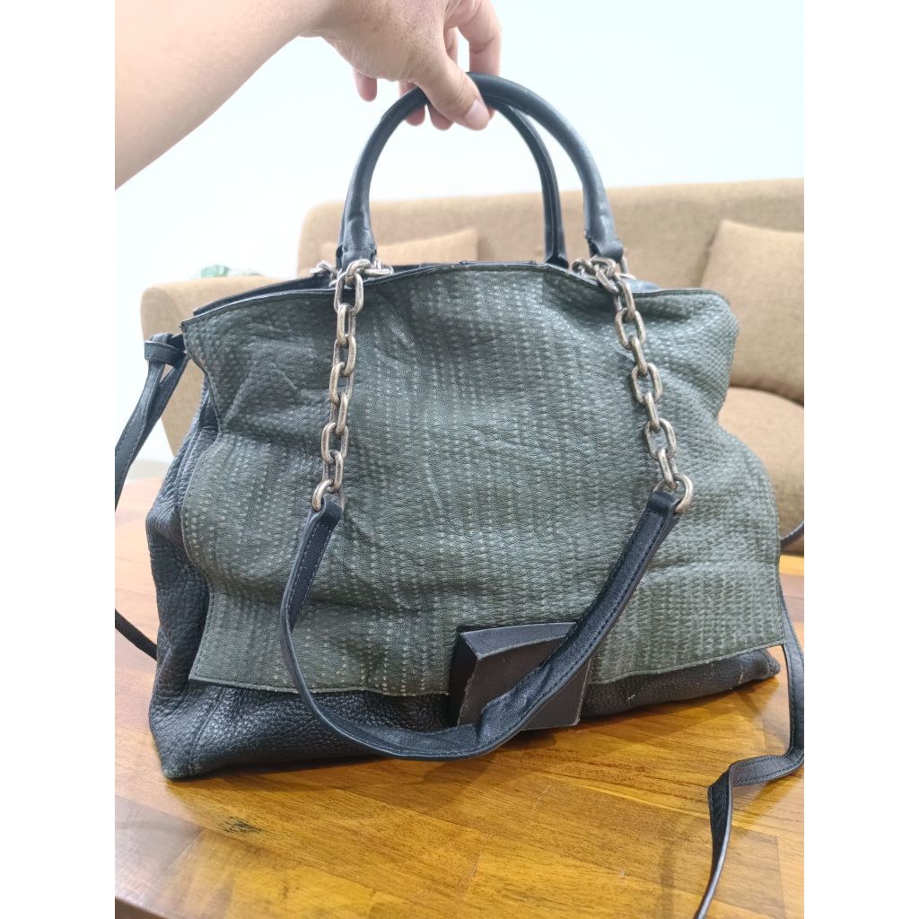 Preloved tas sling/ tenteng Rouge Lounge