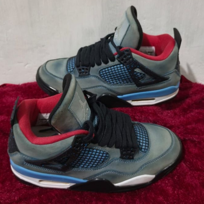 AJ 4 Travis Scott