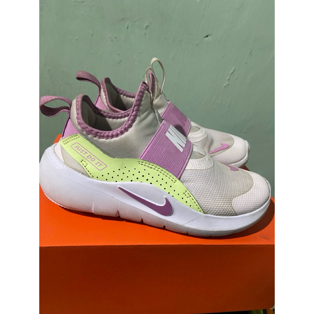 sepatu anak ni'k3 second