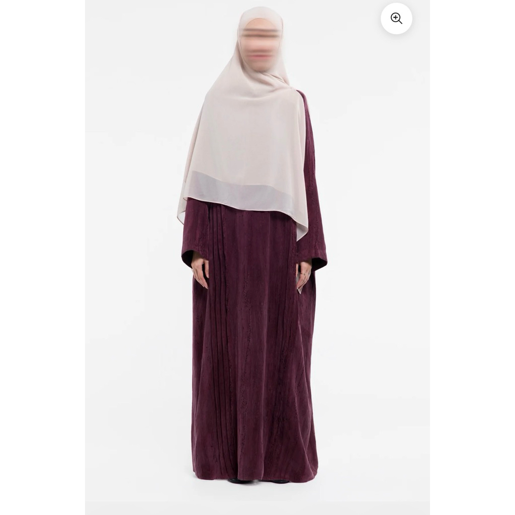teeqa taza sizs L deep rouge NWT