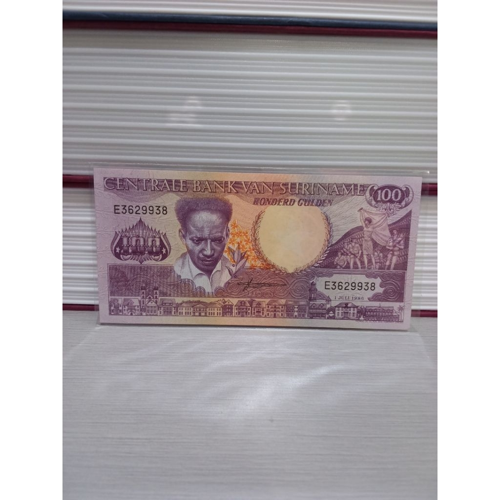 Uang Asing Suriname 100gulden UNC untuk Koleksi dan hobi terbaik