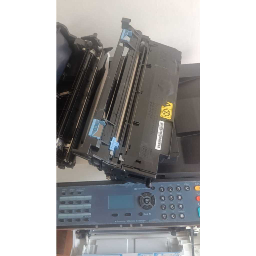 kyocera m2040dn