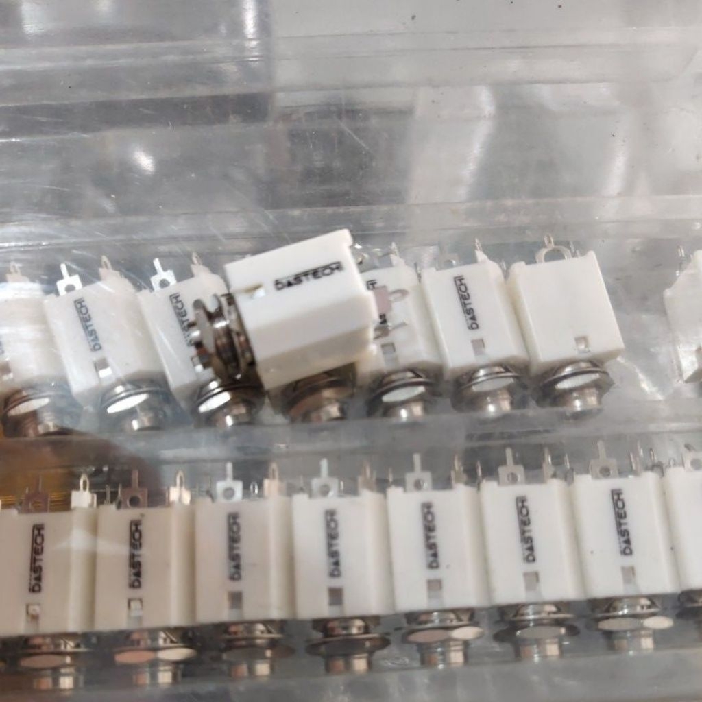 Soket mic akai Dastech Soket MIC AKAI Dastech