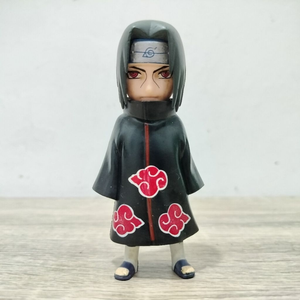 action figure Itachi chibi