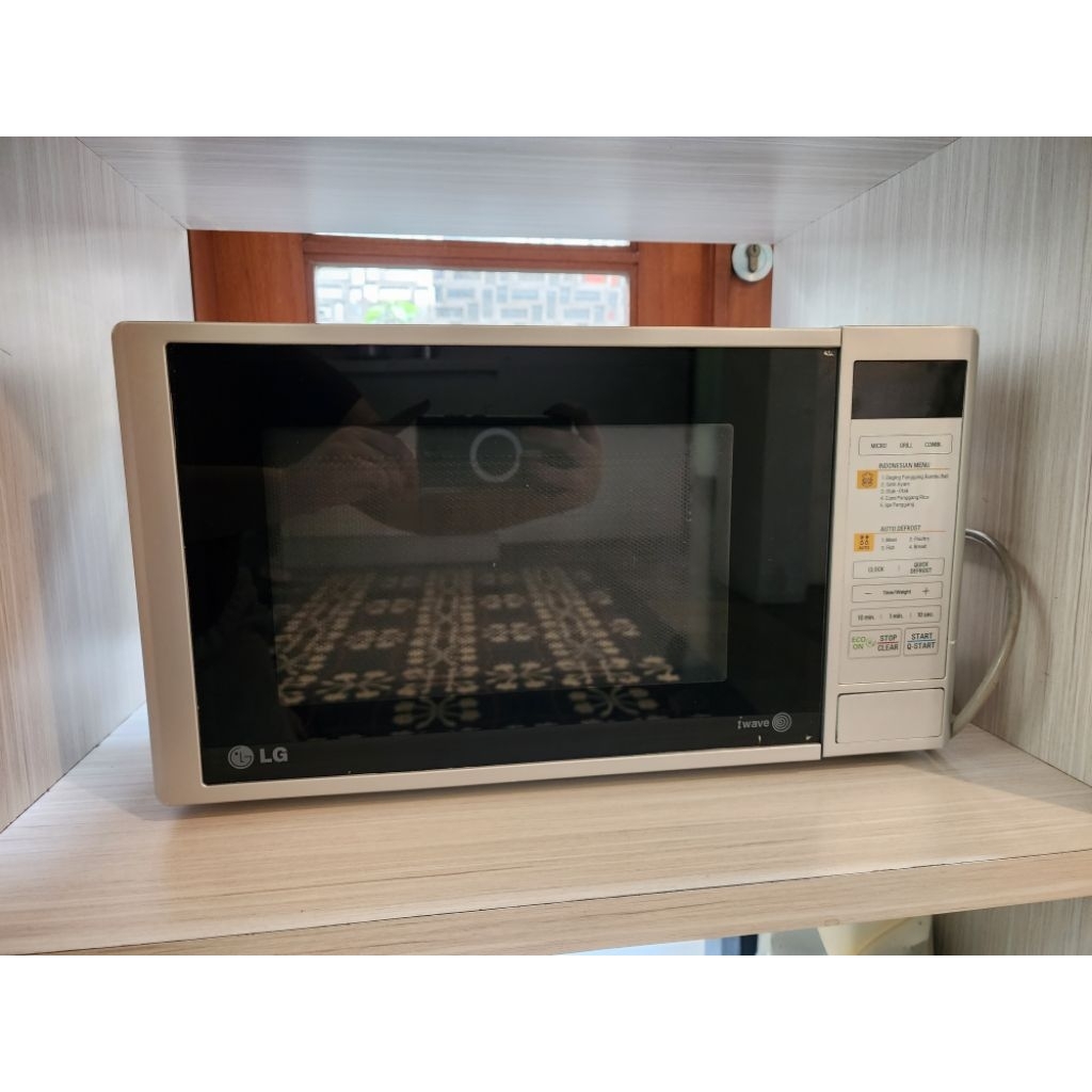 microwave oven LG