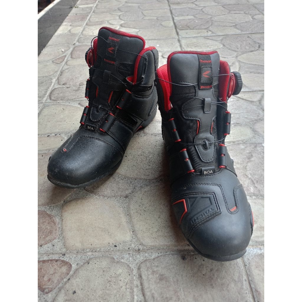 sepatu motor TAichi original