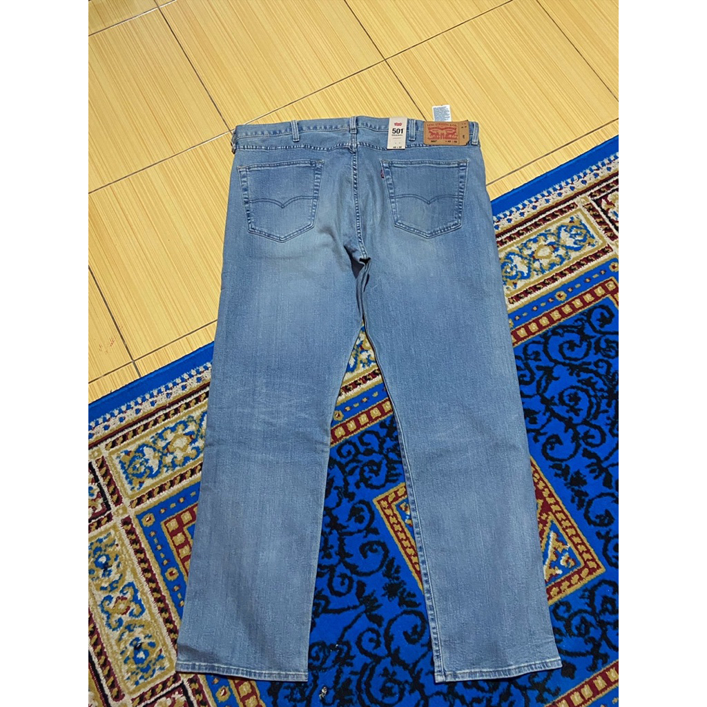 Celana Jeans Levis 501 Blue Color - size 42