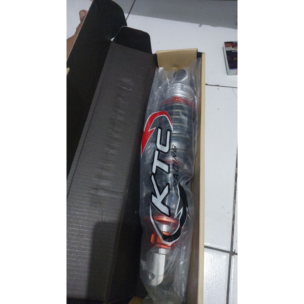 shock belakang KTC 325 mm