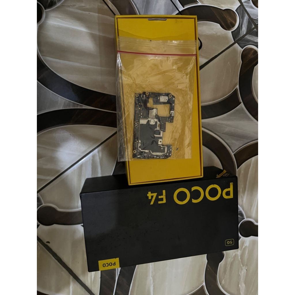mesin poco f4 normal 8/256