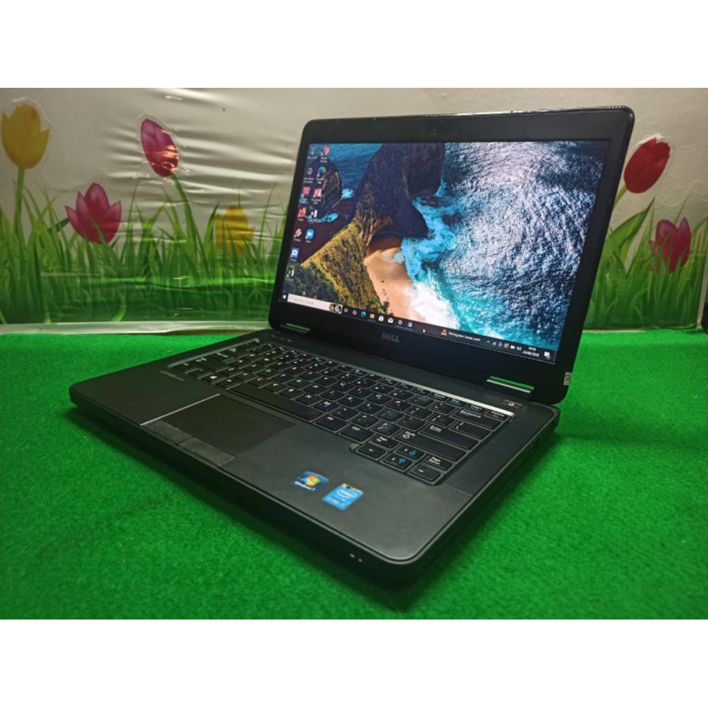 Laptop Dell Latitude E5440 Core i5 Gen4 /8GB /128 GB