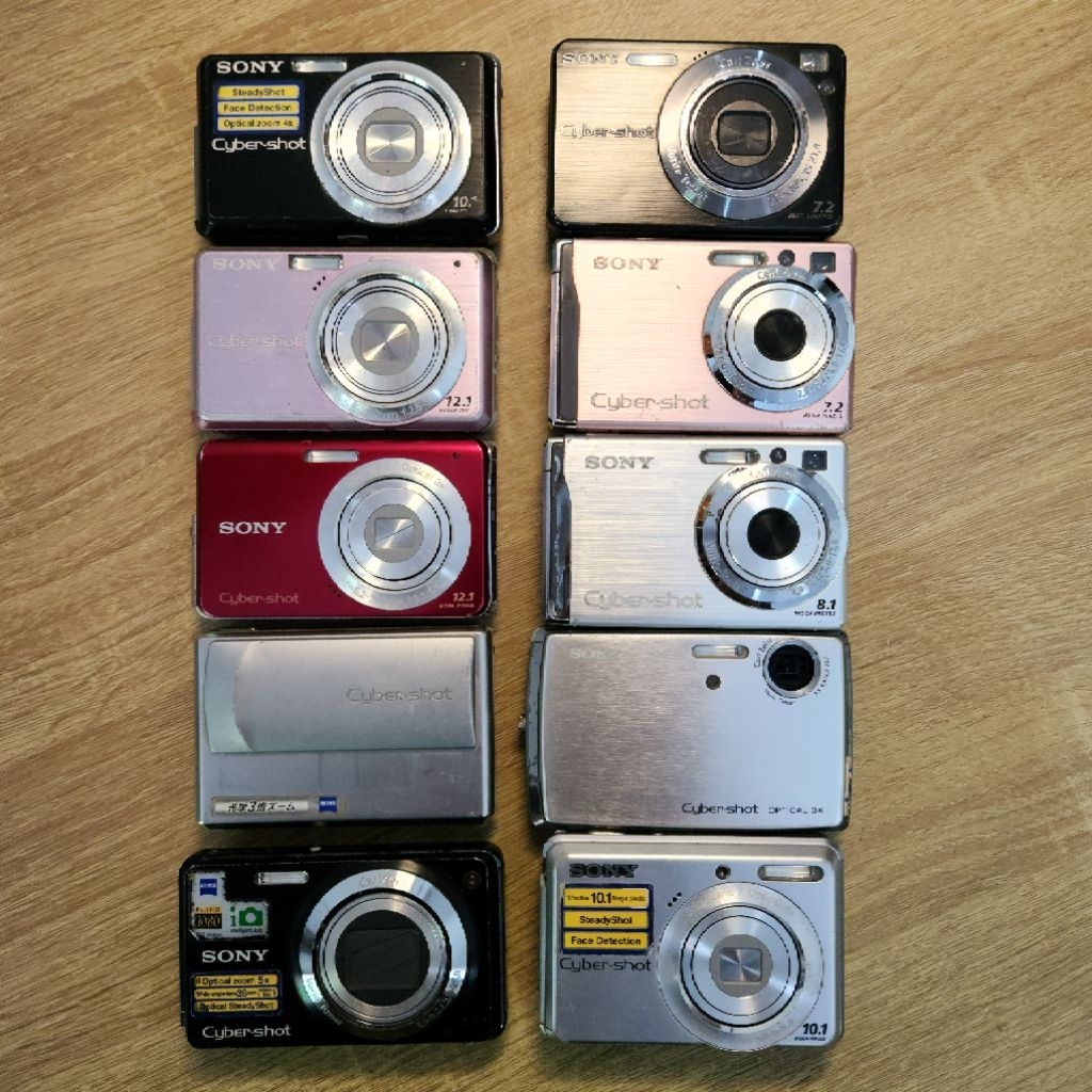 Kamera Digital Sony BAHAN
