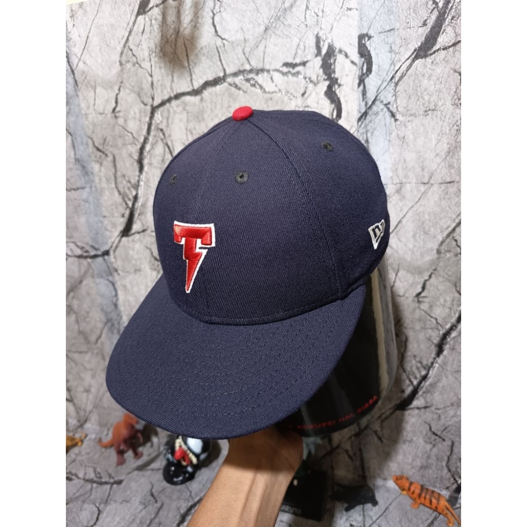 Topi New Era Lighting Bolt fitted 59Fifty