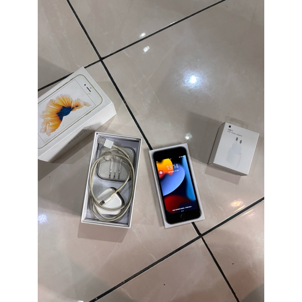 iphone 6s ex ibox second hand + adaptor new apple (baca deskripsi)