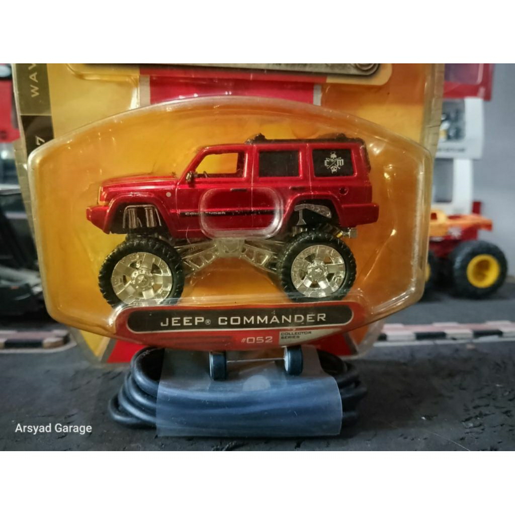 Diecast Jada toys JadaToys High Profile Jeep Comander Red Blister