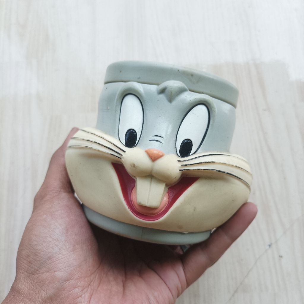 Original Looney Toon Mug Gelas Bugs Bunny Mainan Action Figure