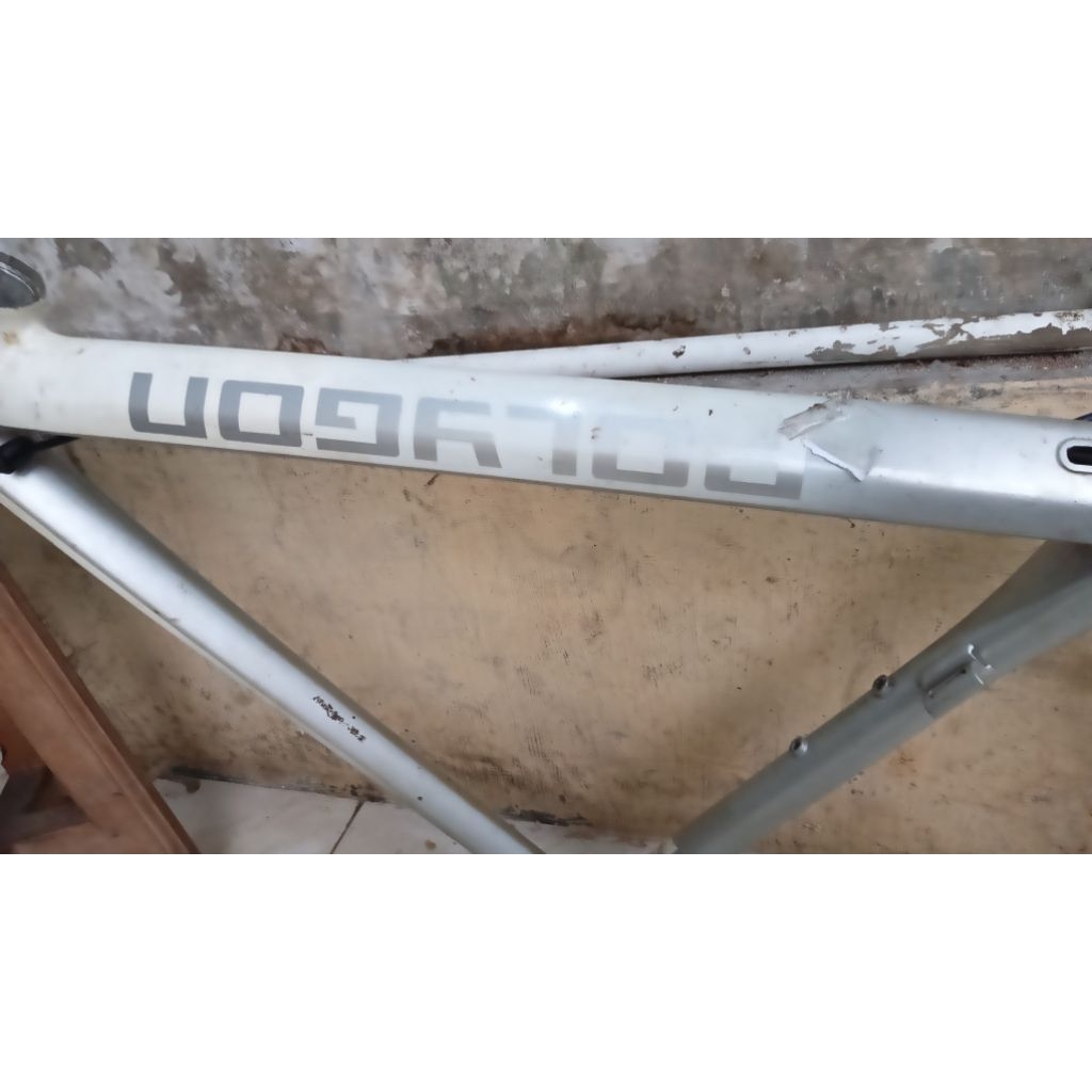 frame polygon strattos s5disc