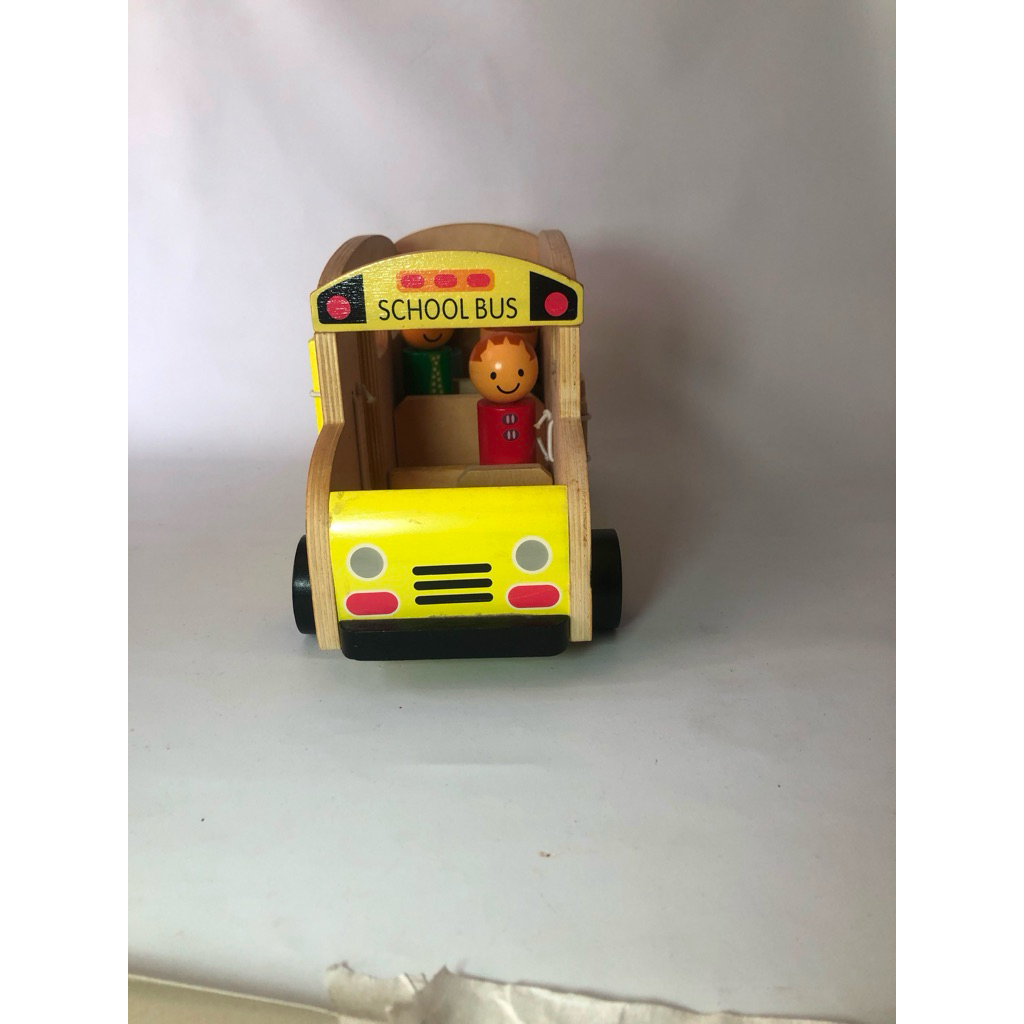 PRELOVED - Mainan anak bus sekolah plus merek Anko wooden school bus peg doll original