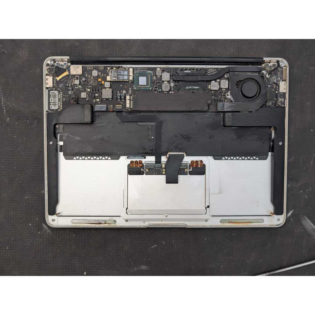 logicboard MacBook Air 13 inci Mid-2011, motherboard MacBook Air A1369 EMC 2469