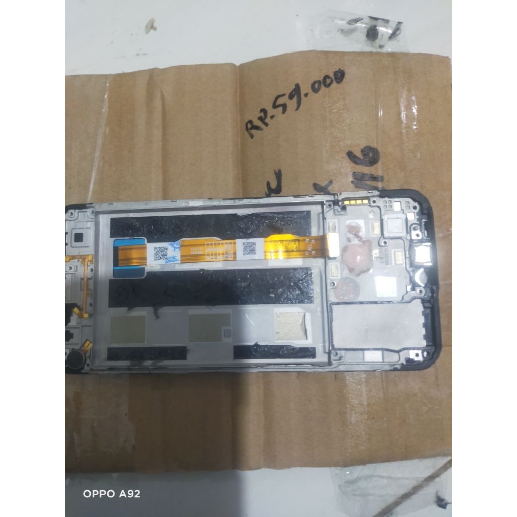LCD TC HP VIVO Y16 minus retak