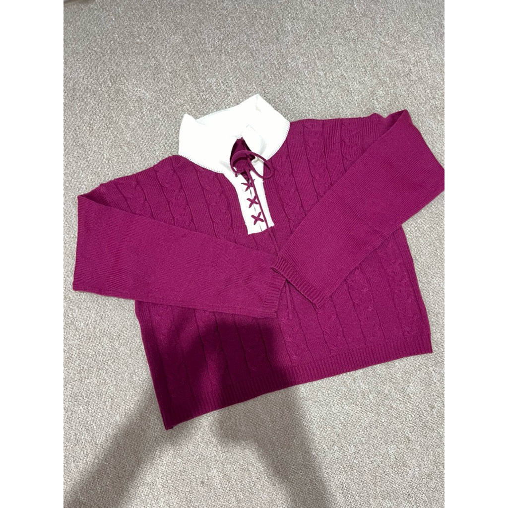 MAGENTA SWEATER CROP