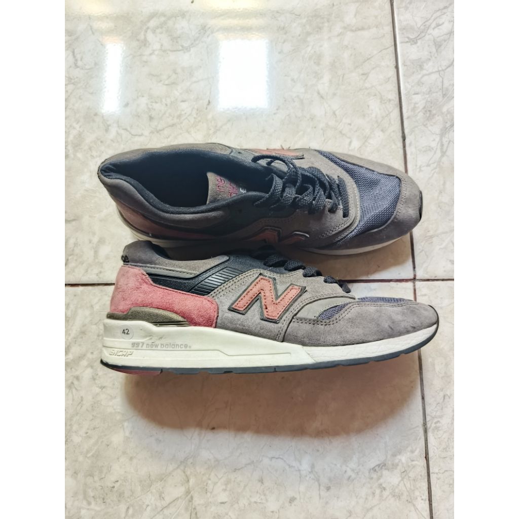 Sepatu Vintage NB 997 USA x 'Connoisseur Guitar' Authentic 100%