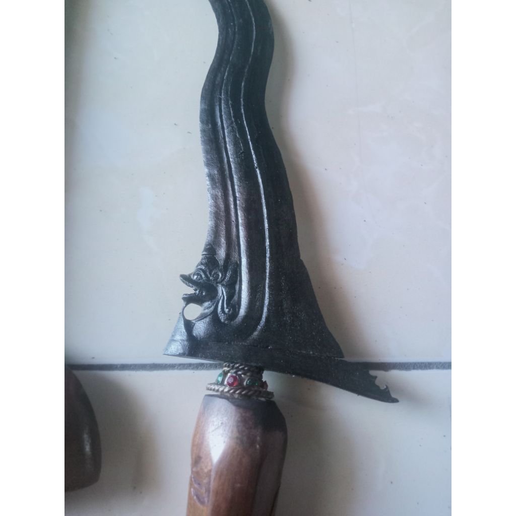 keris nogo rojo