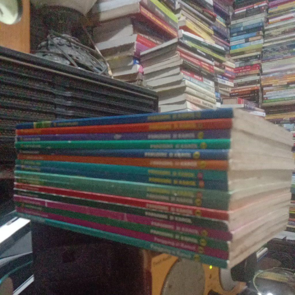 KOMIK PUSTAKA LEBAH _ PANGGUNG SIKANCIL