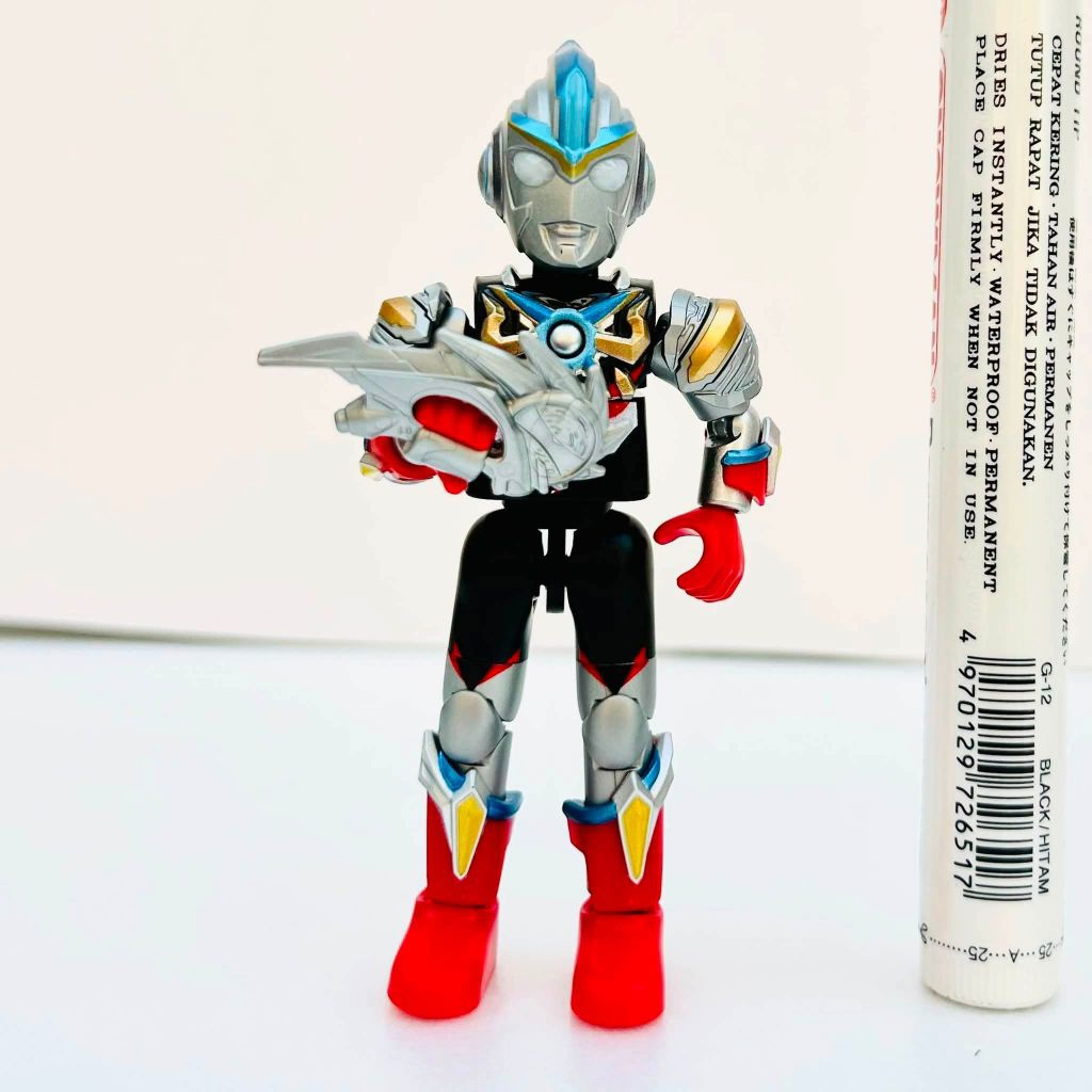 Mainan action figure blokees buluke Ultraman Galaxy Version figure of Ultraman Orb in his Orb Trinit