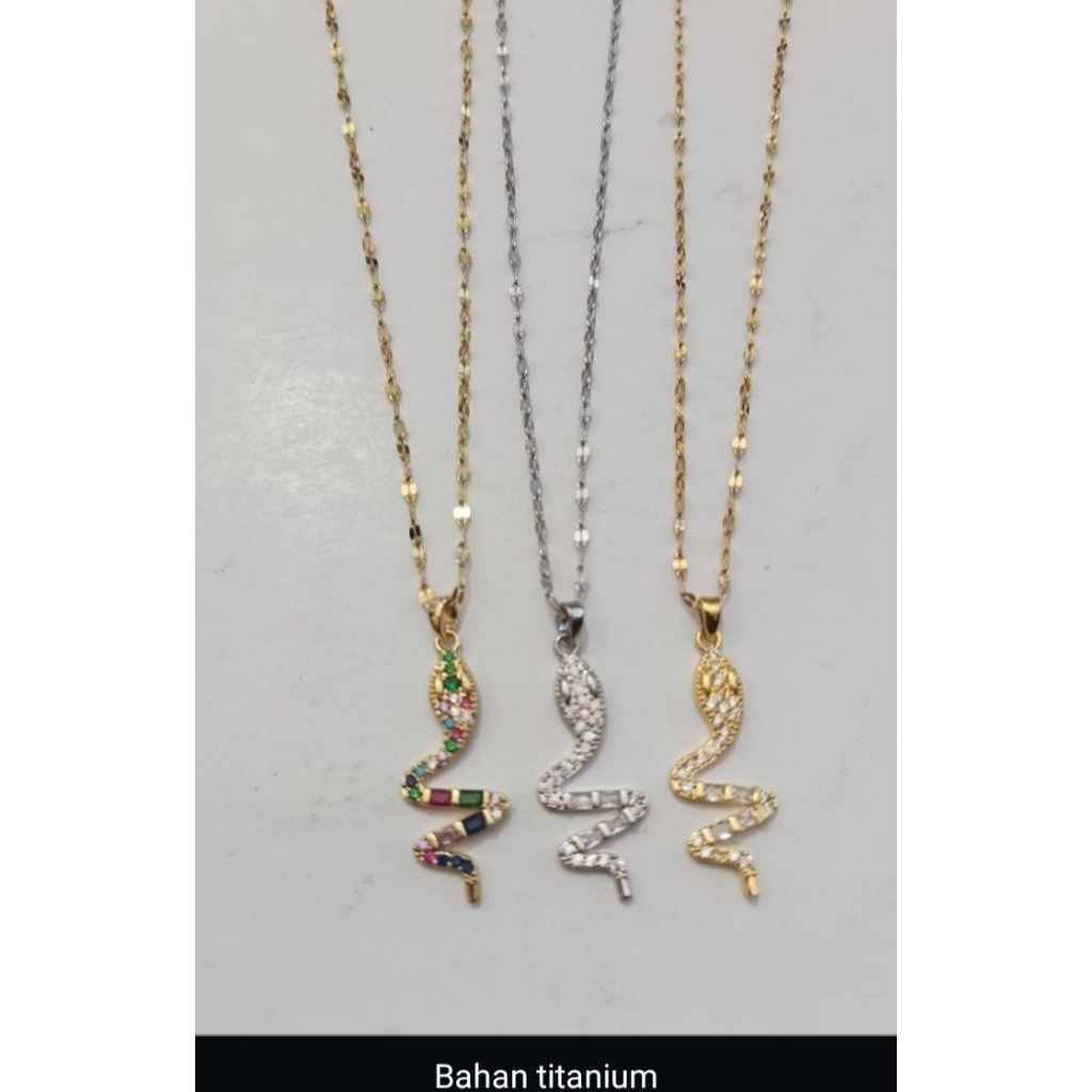kalung mainan ular bahan titanium