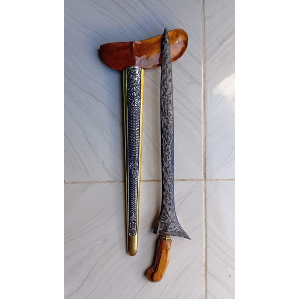 Keris Dapur Brojol Pamor Udan Mas