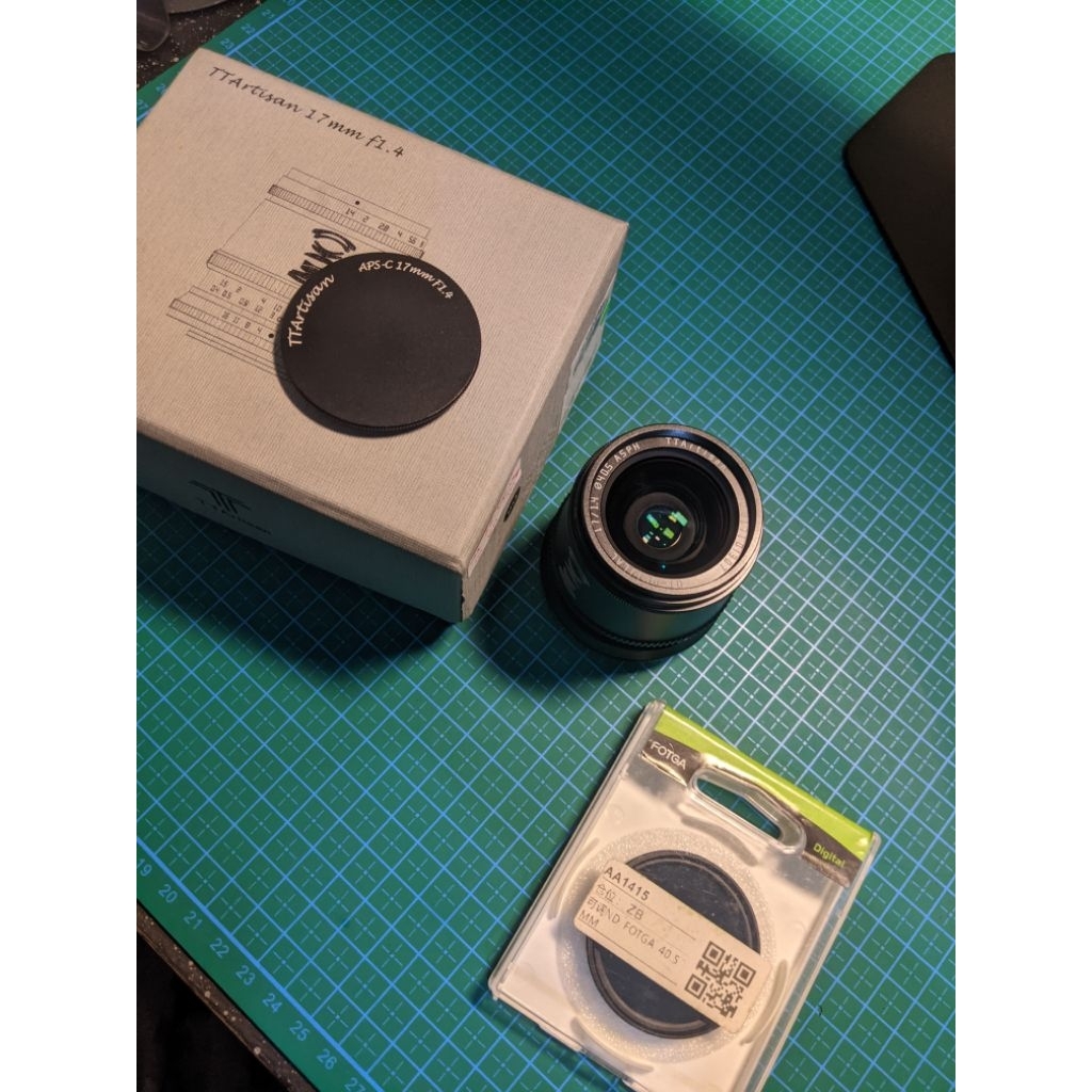 lensa ttartisan 17mm f1.4 (bonus nd filter)for lumix, Olympus mft or m43 bekas