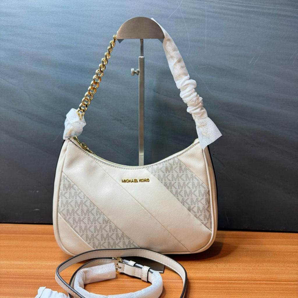 MK Jet set travel Large pouchette crossbody Vanilla