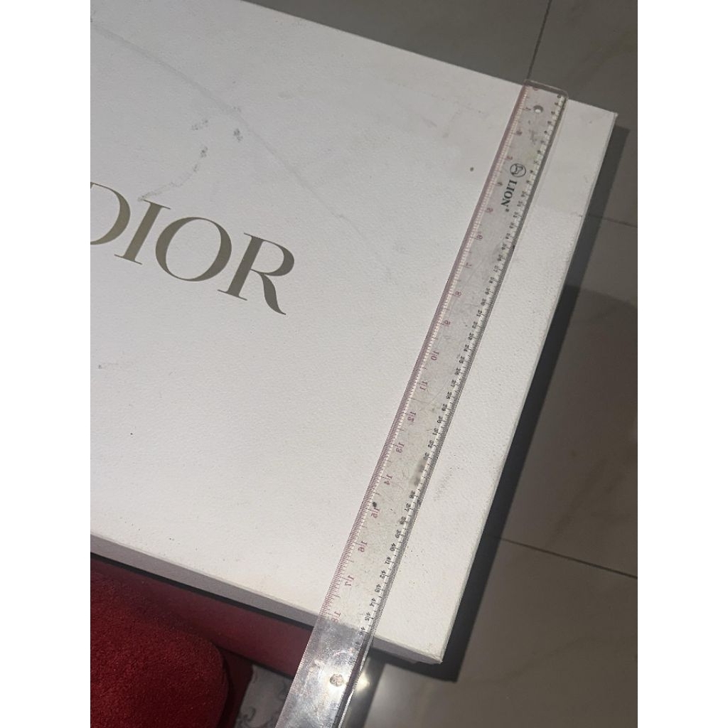 Box Dior size jumbo Authentic Preloved