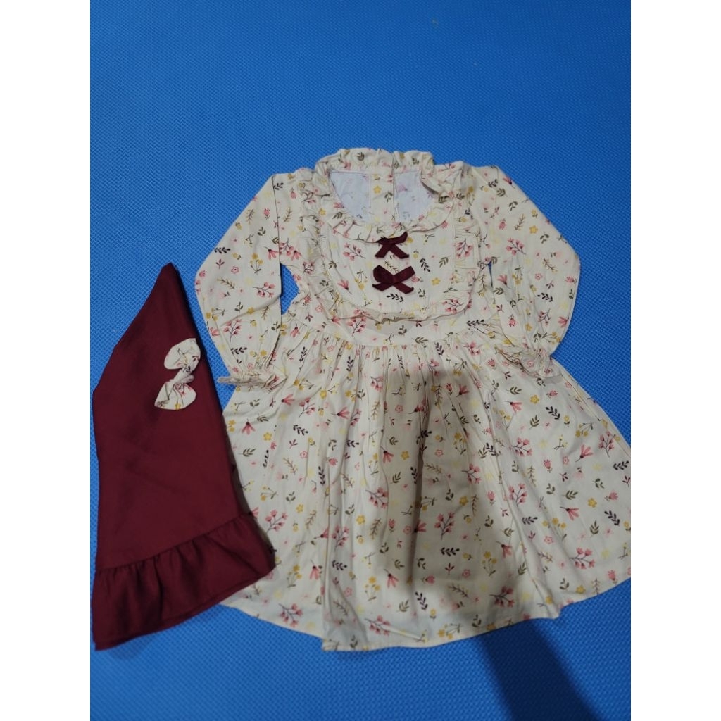 Preloved Gamis Bayi dan Hijab