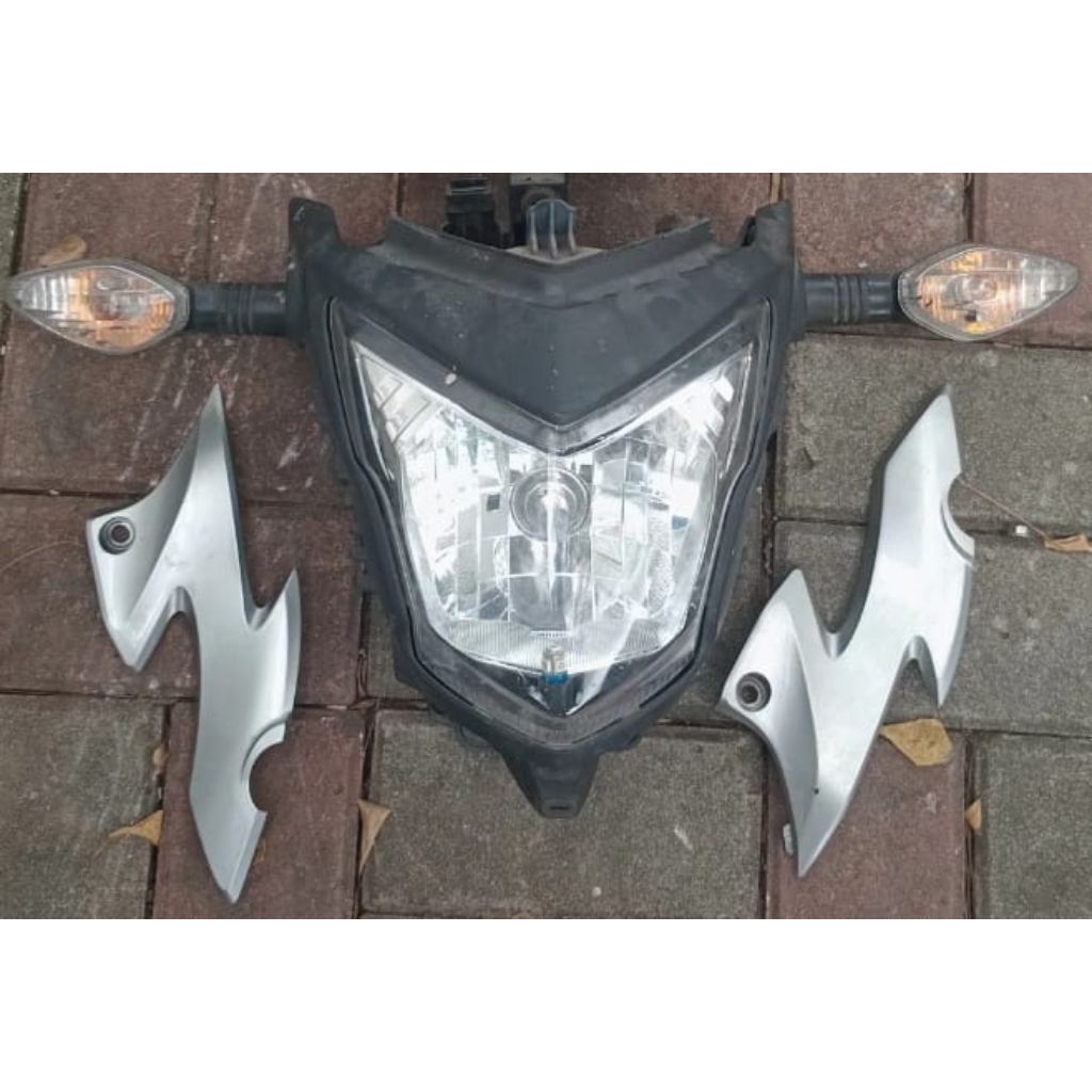 Headlamp cb150r old