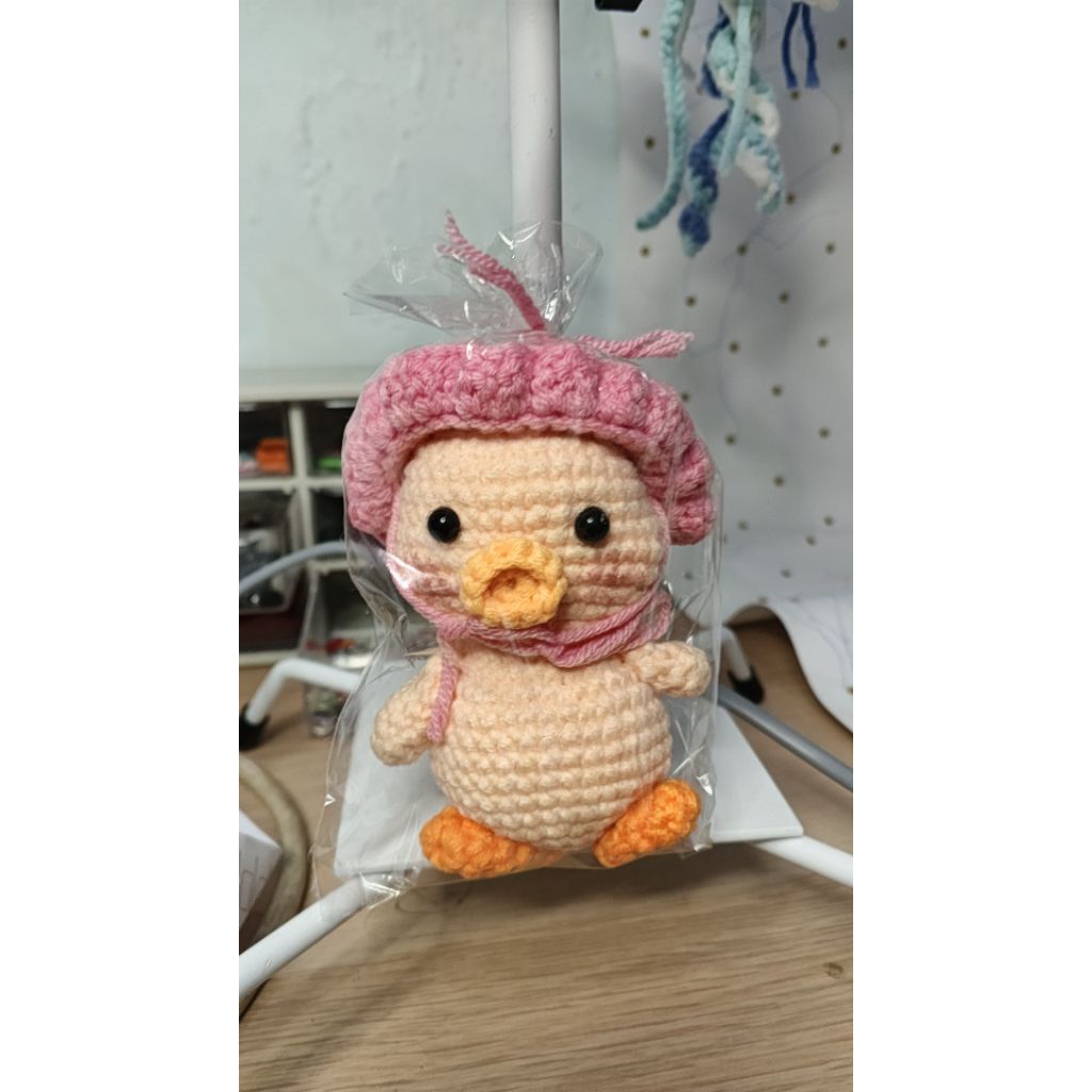 ganci duck bertopi