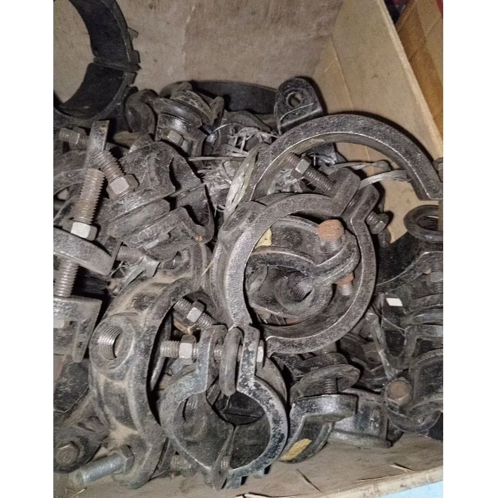 Clamp Saddle Besi/klem pipa belah
