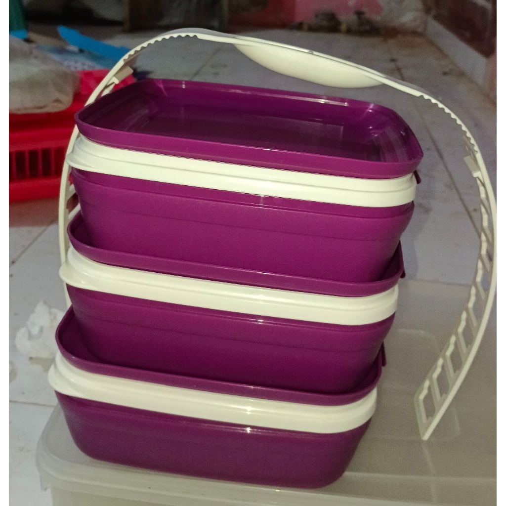 TUPPERWARE PICNIC SET TRIO