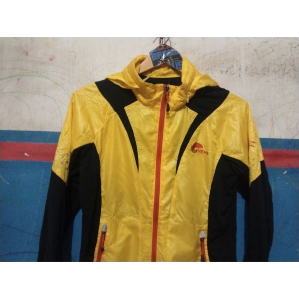 Jaket Olah Raga Lari Outdoor Nepa Pria Wanita