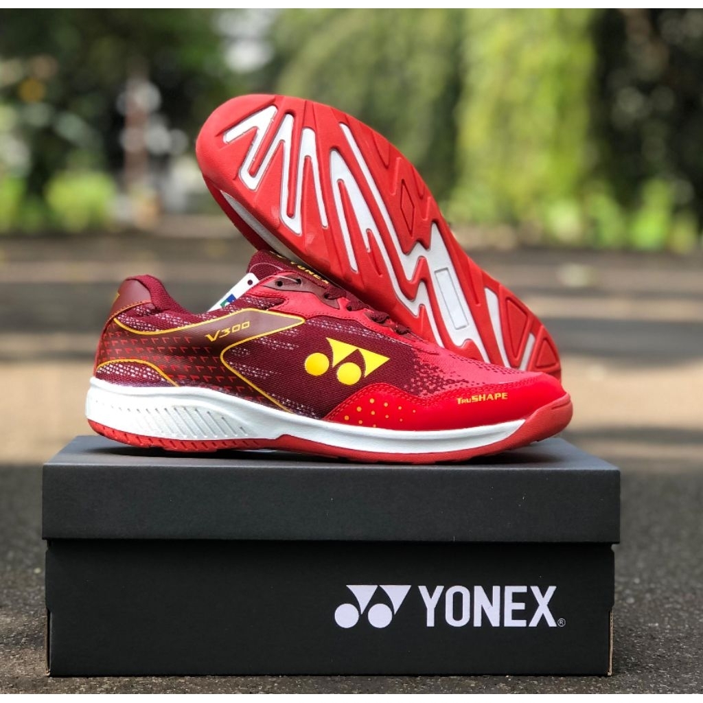 Sepatu Badminton v 300 Sol Karet