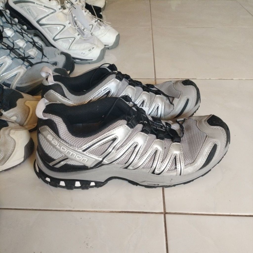 sepatu second original Salomon size 42/26.5