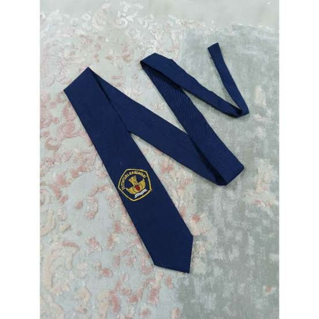 dasi biru SMP bordir logo smp sekolah  dasi SMP bordir
