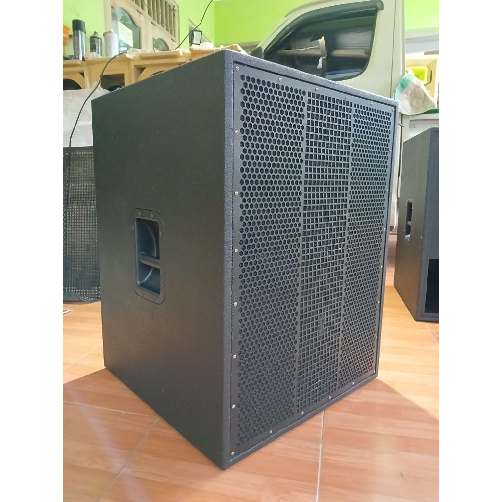 SUBWOFER/ MONITOR MODEL RCF 18" untuk speaker 18 inchi full meranti CLA 18TBW100-8
