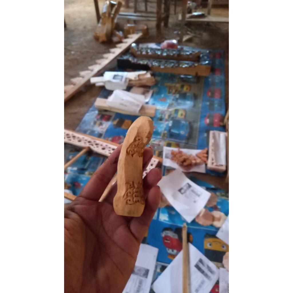 Gagang Keris Mentahan Ukir Cecekan
