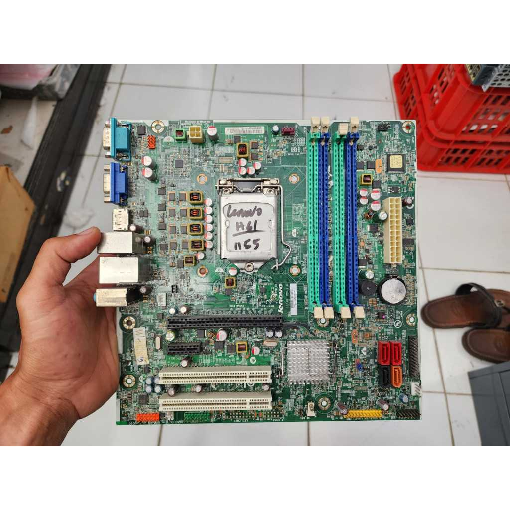 Mobo LENOVO H61 socket 1155, 24 pin power standart, slot ram 2/4